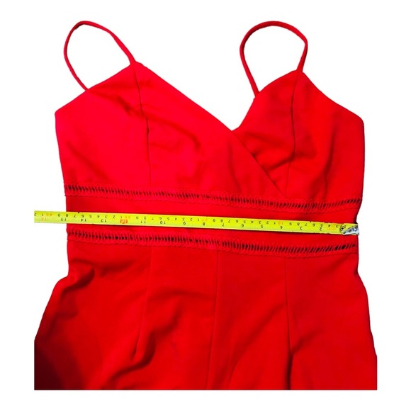 Trixxi Red spaghetti strap v-neck perforated waist jumpsuit size large new‎ - Picture 15 of 16